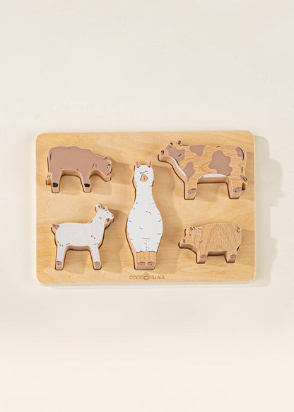 Ensemble de 5 animaux de grange sur assiette en bois