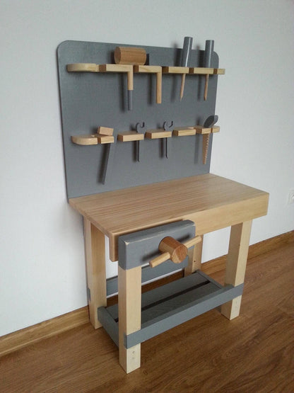 Établi en bois pour enfants avec outils