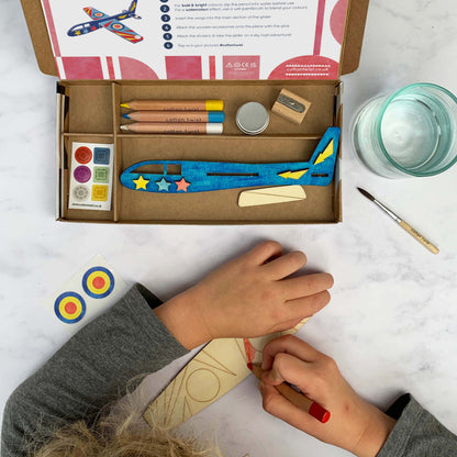 Boîte à activités Plane Craft Kit